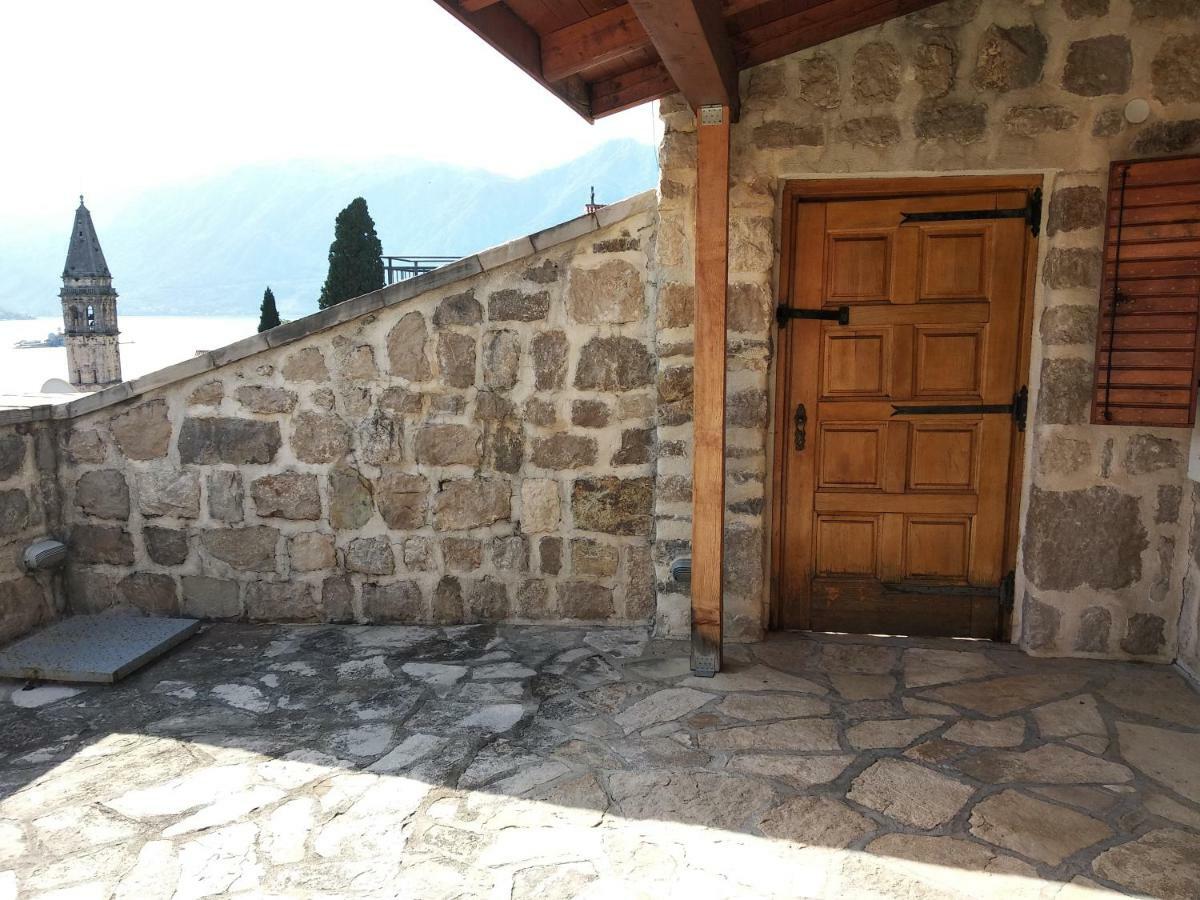 Ferienwohnung Old House Perast Exterior foto