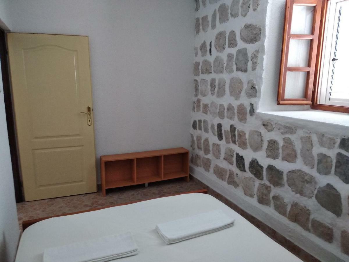Ferienwohnung Old House Perast Exterior foto