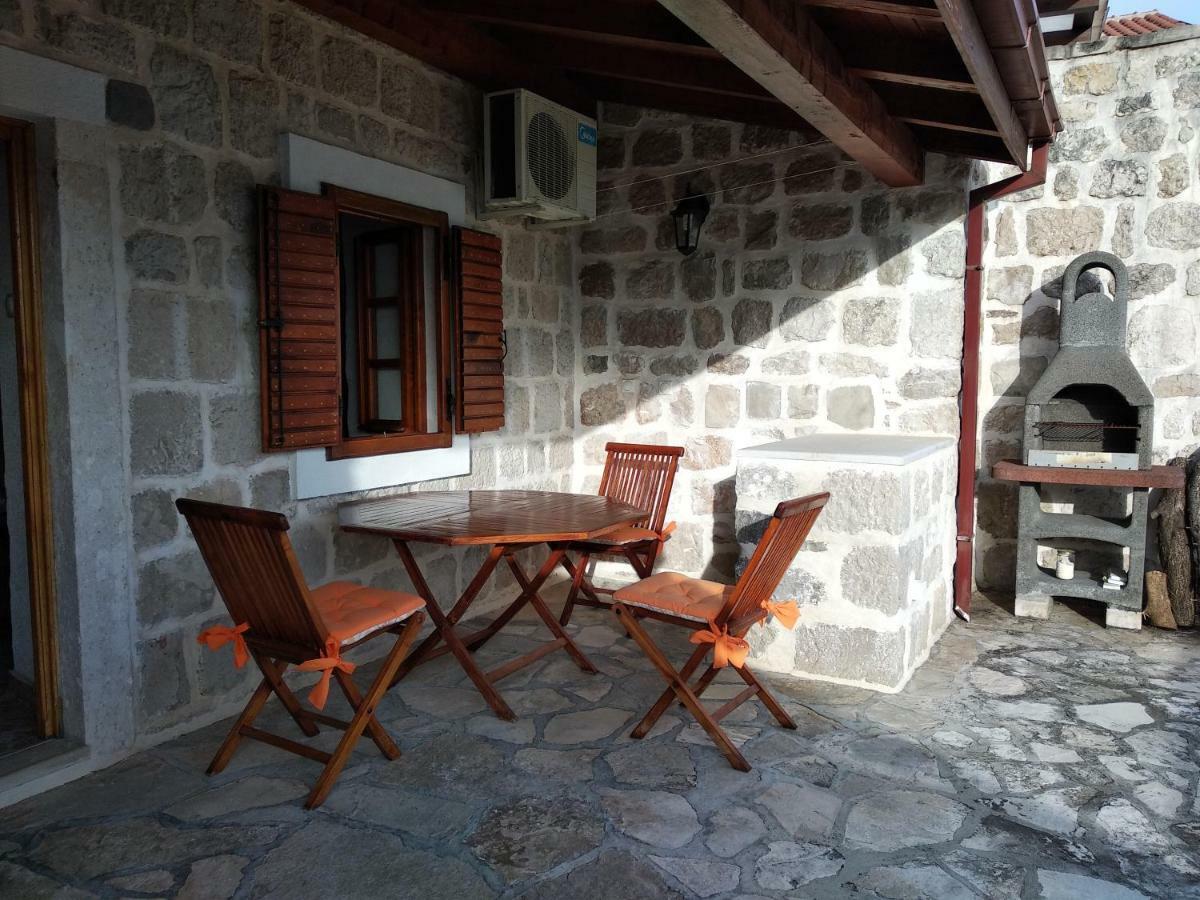 Ferienwohnung Old House Perast Exterior foto
